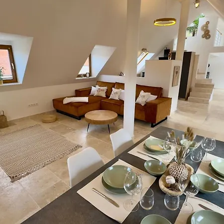 Design Penthouse Im Alten Schloss *