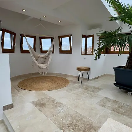 Design Penthouse Im Alten Schloss Apartment Deidesheim