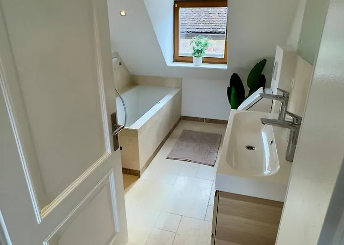 Design Penthouse Im Schlossareal Deidesheim