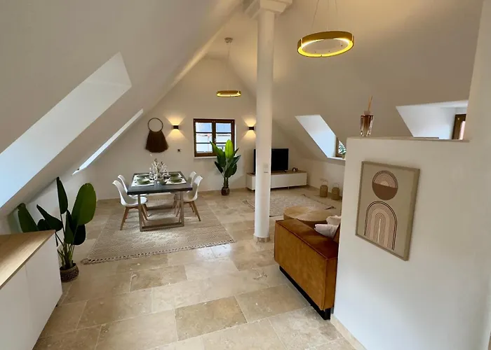 Design Penthouse Im Schlossareal דירה *